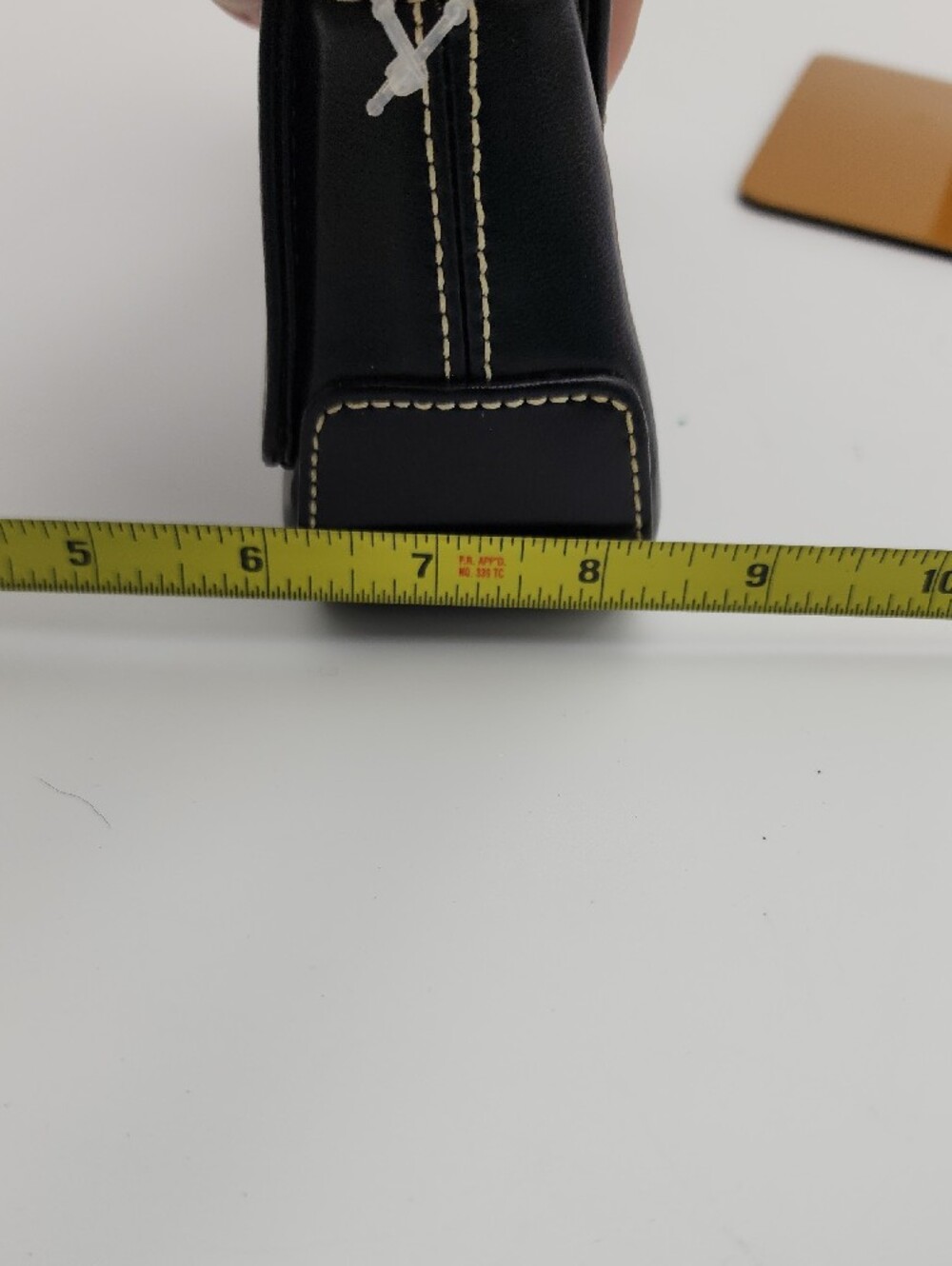 Liz Claiborne Black Leather Shoulder Bag with Contrast Stitching - Picture 13 of 13